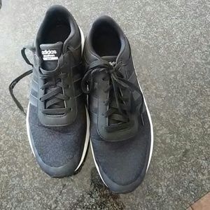 Adidas cloud form race tennis shoes men's